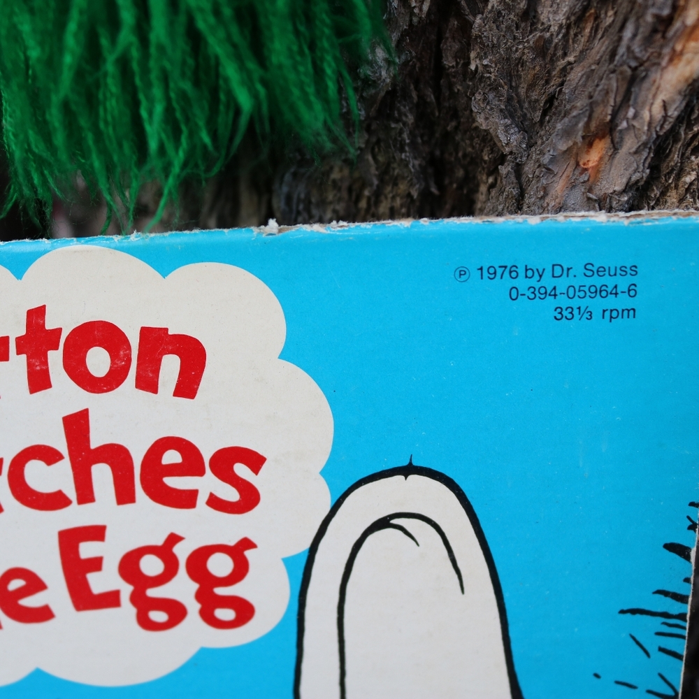 VINTAGE Horton Hears a Who! Horton Hatches the Egg VINYL RECORD Book Nostalgia - Picture 3 of 6